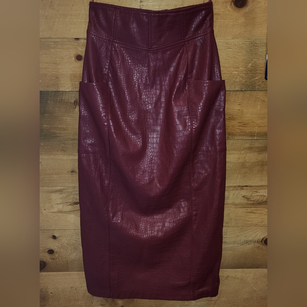 NWT- JLUXLABEL Burgundy Faux Croc Pencil Skirt